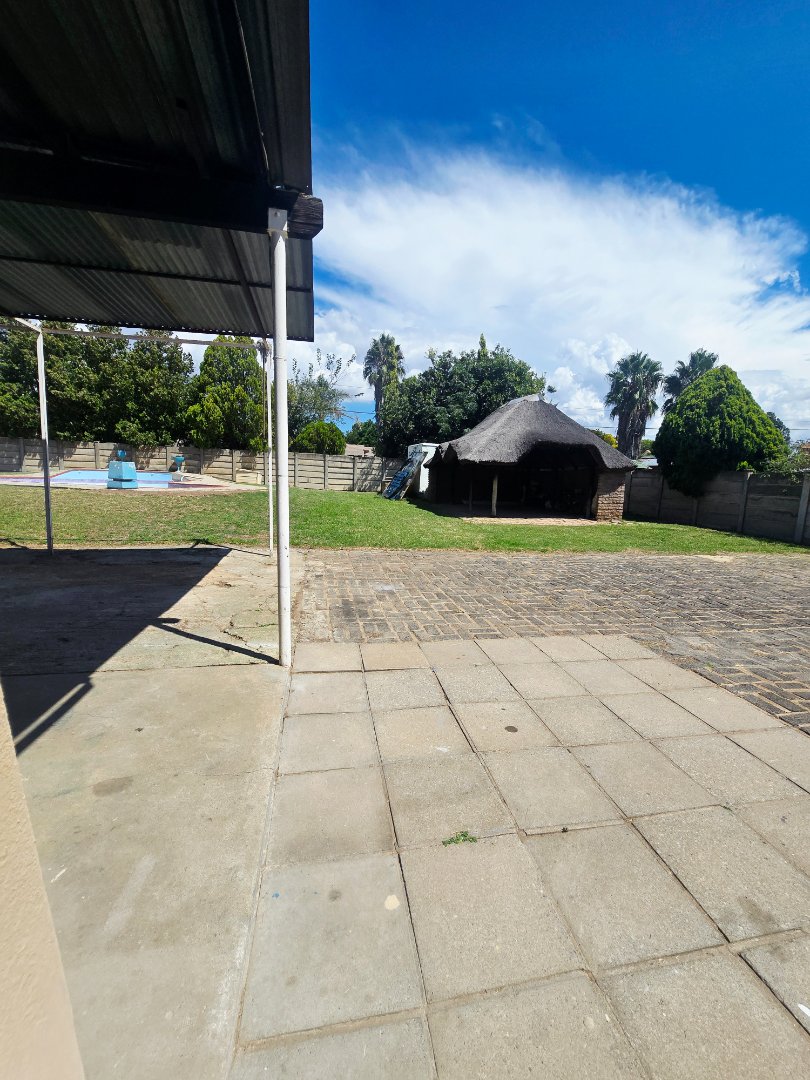 4 Bedroom Property for Sale in La Hoff North West